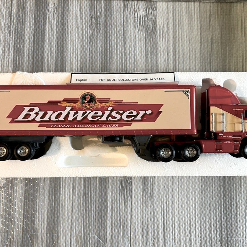 Matchbox Collectibles Budweiser Tractor & Trailer